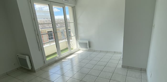 Image 1 sur 5 - Appartement  ·  Location · Tours (37000) · 1 pièce · 24m²