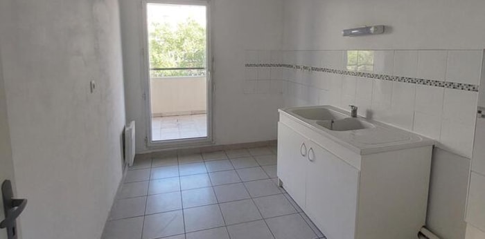Image 6 sur 13 - Appartement  ·  Location · Nimes (30900) · 3 pièces · 62m²