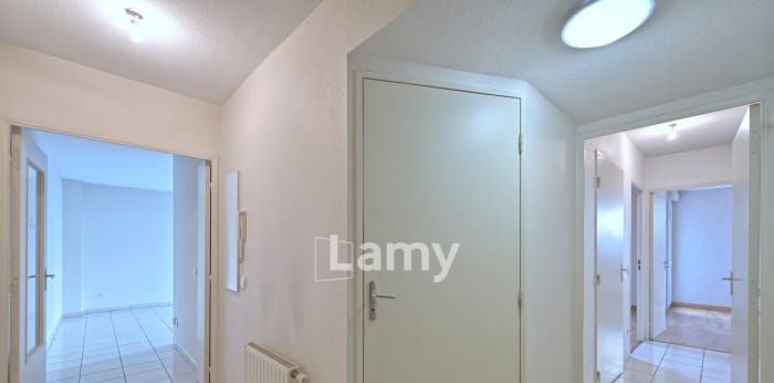 Image 9 sur 10 - Appartement  ·  Location · Grenoble (38100) · 3 pièces · 68m²