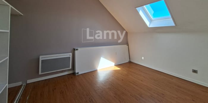 Image 8 sur 10 - Appartement  ·  Location · Reims (51100) · 2 pièces · 51m²