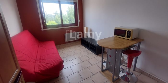 Image 1 sur 8 - Appartement  ·  Location · Aix En Provence (13090) · 1 pièce · 17m²