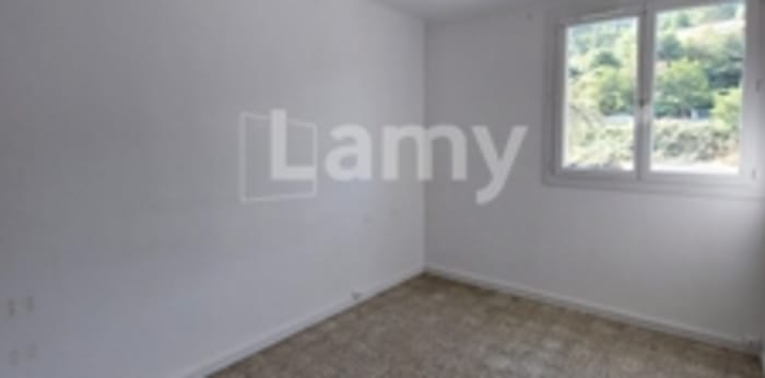 Image 6 sur 10 - Appartement  ·  Location · Digne Les Bains (04000) · 4 pièces · 61m²