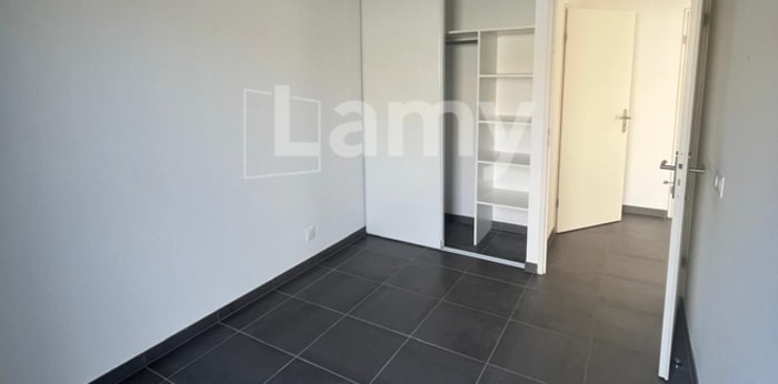 Image 5 sur 12 - Maison/villa  ·  Location · Aytre (17440) · 4 pièces · 83m²