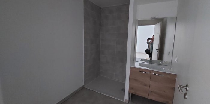 Image 10 sur 13 - Appartement  ·  Location · Nimes (30000) · 2 pièces · 44m²
