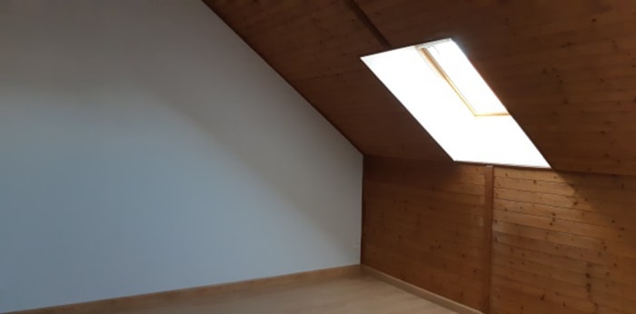 Image 3 sur 6 - Appartement  ·  Location · Lons Le Saunier (39000) · 4 pièces · 83m²