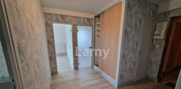 Image 10 sur 16 - Appartement  ·  Location · Auxerre (89000) · 3 pièces · 80m²