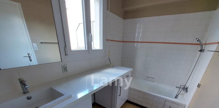 Image 5 sur 13 - Appartement  ·  Location · Grenoble (38000) · 2 pièces · 54m²