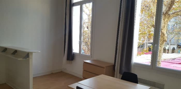 Image 1 sur 7 - Appartement  ·  Location · Aix En Provence (13100) · 1 pièce · 27m²
