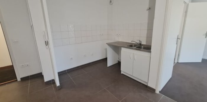 Image 3 sur 8 - Appartement  ·  Location · Sarcelles (95200) · 2 pièces · 39m²