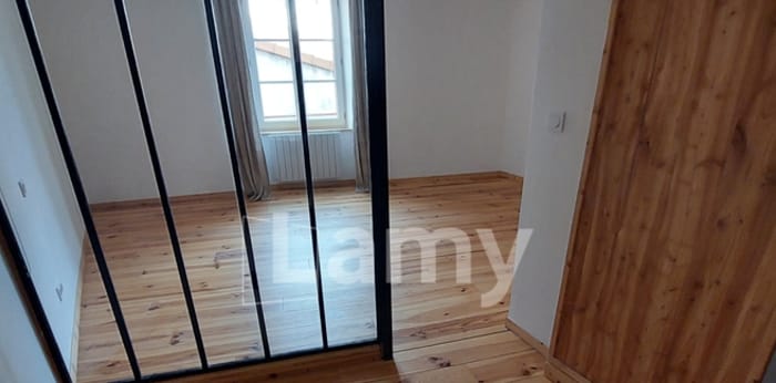 Image 1 sur 16 - Maison/villa  ·  Location · Issoire (63500) · 5 pièces · 139m²