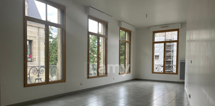 Image 2 sur 8 - Appartement  ·  Location · Rouen (76000) · 4 pièces · 99m²