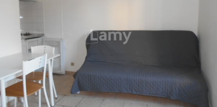 Image 4 sur 9 - Appartement  ·  Location · Montargis (45200) · 1 pièce · 14m²