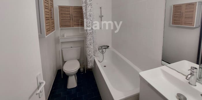 Image 9 sur 14 - Appartement  ·  Location · Nimes (30900) · 1 pièce · 24m²