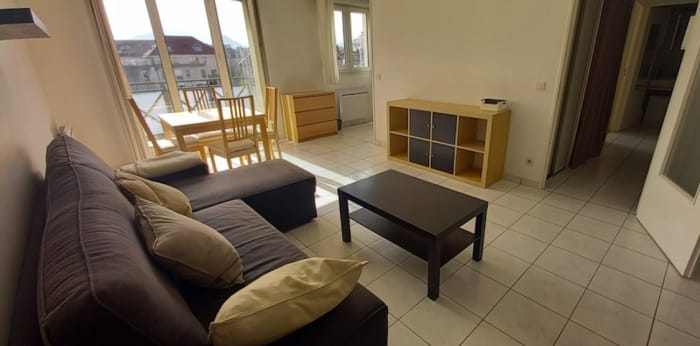 Image 4 sur 9 - Appartement  ·  Location · Grenoble (38000) · 2 pièces · 48m²