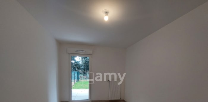 Image 7 sur 9 - Appartement  ·  Location · Bourg En Bresse (01000) · 2 pièces · 48m²