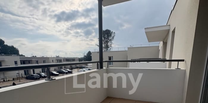 Image 10 sur 11 - Appartement  ·  Location · Les Angles (30133) · 2 pièces · 42m²