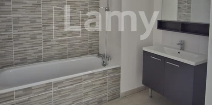 Image 15 sur 15 - Appartement  ·  Location · Talence (33400) · 5 pièces · 98m²