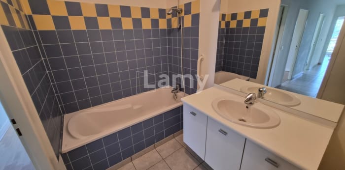 Image 11 sur 13 - Appartement  ·  Location · St Georges Sur Baulche (89000) · 3 pièces · 84m²