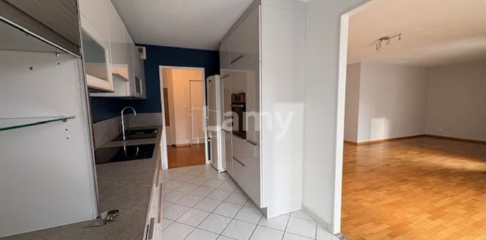 Image 9 sur 10 - Appartement  ·  Location · Besancon (25000) · 4 pièces · 77m²