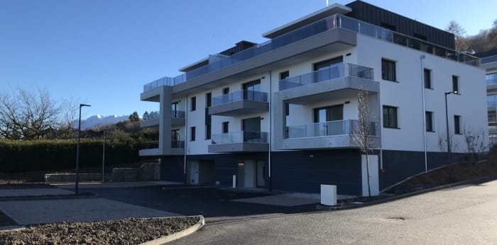 Image 1 sur 5 - Appartement  ·  Location · Evian Les Bains (74500) · 2 pièces · 46m²