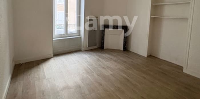 Image 1 sur 8 - Appartement  ·  Location · Clermont Ferrand (63000) · 1 pièce · 27m²