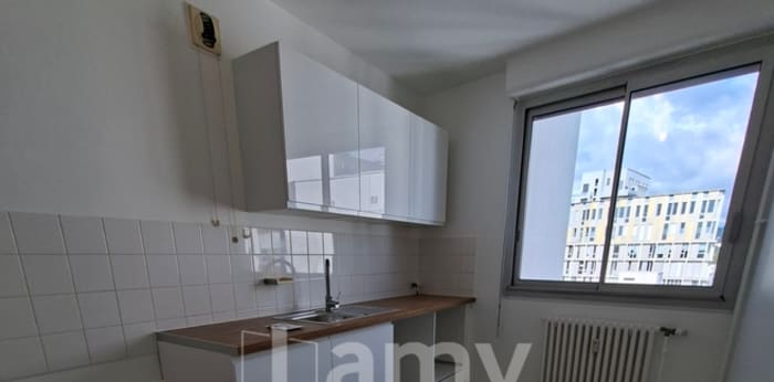Image 3 sur 5 - Appartement  ·  Location · Lyon (69007) · 2 pièces · 55m²