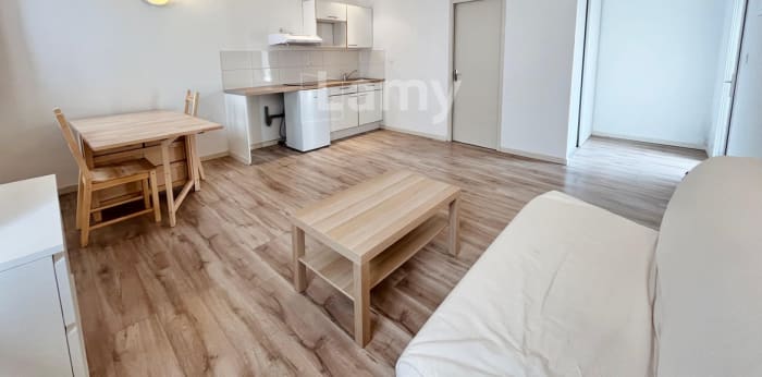 Image 3 sur 12 - Appartement  ·  Location · Aix En Provence (13090) · 1 pièce · 31m²