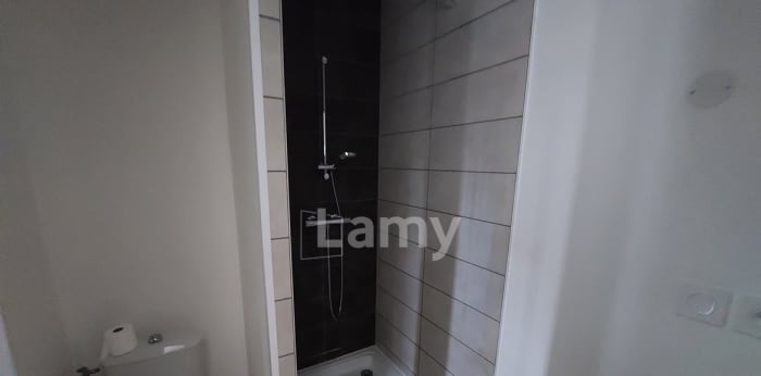 Image 5 sur 6 - Appartement  ·  Location · Issoire (63500) · 1 pièce · 23m²