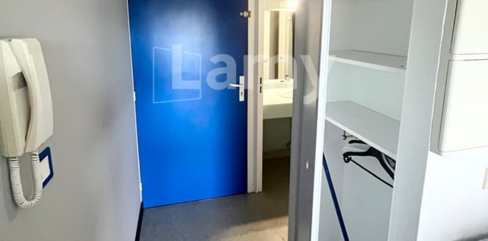 Image 8 sur 8 - Appartement  ·  Location · La Rochelle (17000) · 1 pièce · 20m²