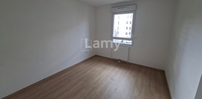 Image 4 sur 7 - Appartement  ·  Location · Clermont Ferrand (63000) · 3 pièces · 61m²