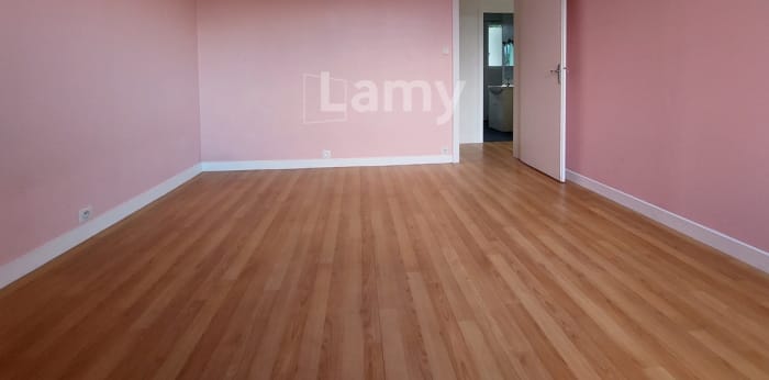 Image 6 sur 11 - Maison/villa  ·  Location · Bosmie L Aiguille (87110) · 3 pièces · 62m²