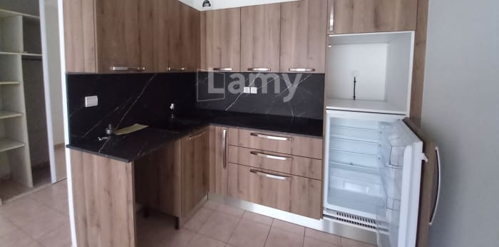 Image 3 sur 9 - Appartement  ·  Location · Marseille (13006) · 2 pièces · 44m²