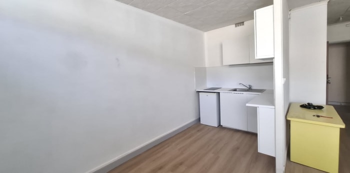 Image 1 sur 5 - Appartement  ·  Location · Bordeaux (33000) · 1 pièce · 26m²