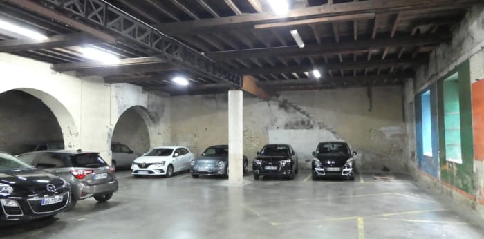 Image 2 sur 3 - Parking/box  ·  Location · Libourne (33500)