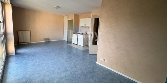Image 2 sur 6 - Appartement  ·  Location · Rennes (35000) · 1 pièce · 31m²