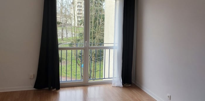 Image 2 sur 9 - Appartement  ·  Location · Maurepas (78310) · 1 pièce · 27m²