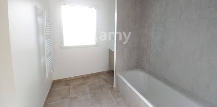 Image 6 sur 6 - Appartement  ·  Location · Chambery (73000) · 2 pièces · 58m²