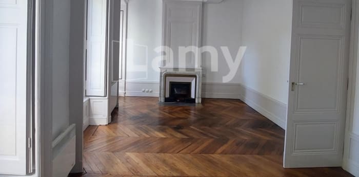 Image 2 sur 7 - Appartement  ·  Location · Lyon (69009) · 2 pièces · 50m²