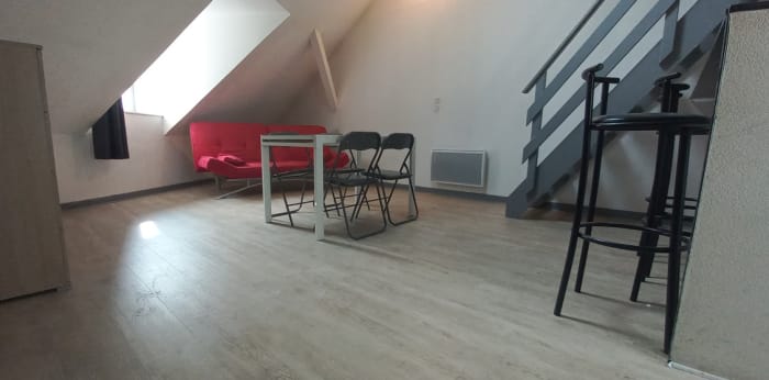 Image 2 sur 3 - Appartement  ·  Location · Chambery (73000) · 2 pièces · 45m²