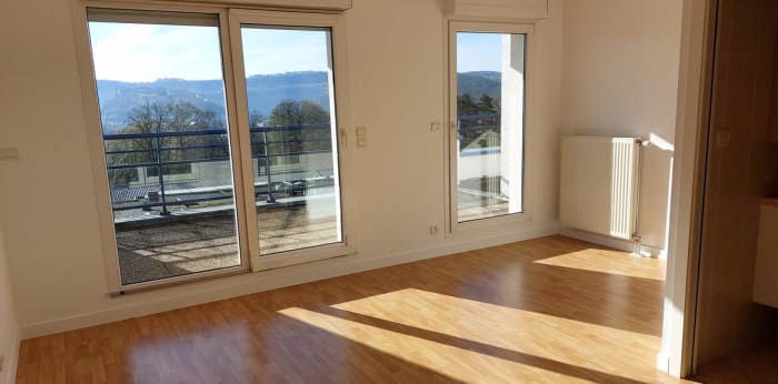 Image 5 sur 5 - Appartement  ·  Location · Besancon (25000) · 5 pièces · 146m²