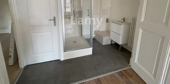 Image 7 sur 9 - Appartement  ·  Location · Villefranche Sur Saone (69400) · 2 pièces · 92m²