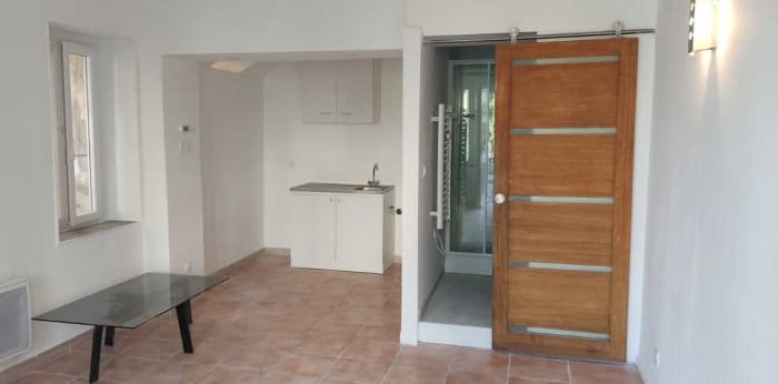 Image 6 sur 9 - Appartement  ·  Location · Ales (30100) · 1 pièce · 22m²