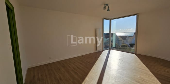 Image 1 sur 13 - Appartement  ·  Location · Vaux Sur Mer (17640) · 3 pièces · 60m²