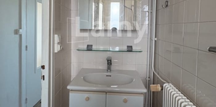 Image 7 sur 8 - Appartement  ·  Location · Clermont Ferrand (63000) · 2 pièces · 47m²