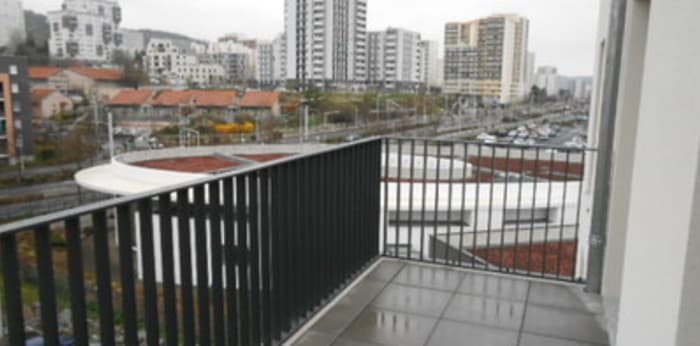 Image 2 sur 4 - Appartement  ·  Location · Clermont Ferrand (63100) · 3 pièces · 61m²