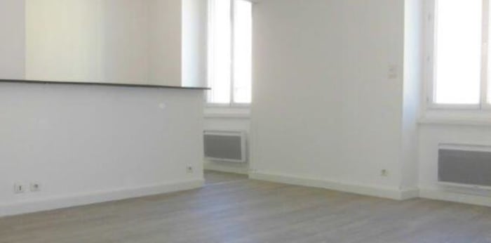 Image 3 sur 9 - Appartement  ·  Location · Ales (30100) · 1 pièce · 40m²