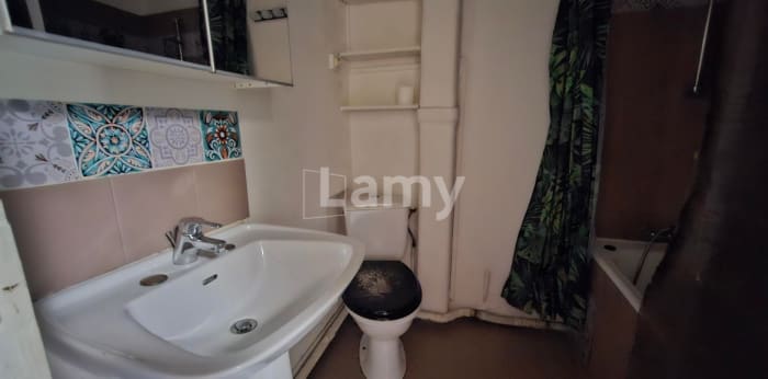 Image 9 sur 10 - Maison/villa  ·  Location · Marseille (13007) · 2 pièces · 38m²