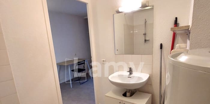 Image 7 sur 8 - Appartement  ·  Location · Bussy St Georges (77600) · 19m²