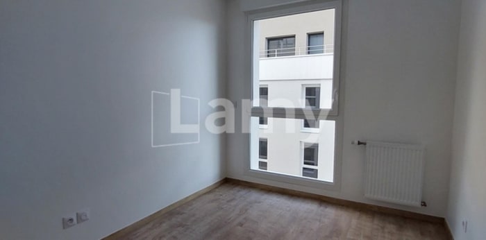 Image 5 sur 6 - Appartement  ·  Location · Thonon Les Bains (74200) · 4 pièces · 87m²