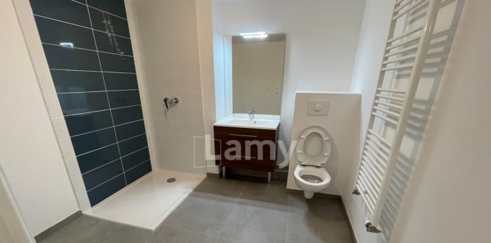 Image 9 sur 9 - Appartement  ·  Location · Bourg En Bresse (01000) · 2 pièces · 51m²